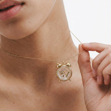 ŷ��ʱ���¿����ӵ�׹�����ɿ���С�ڰٴ�����������18k��ɫ