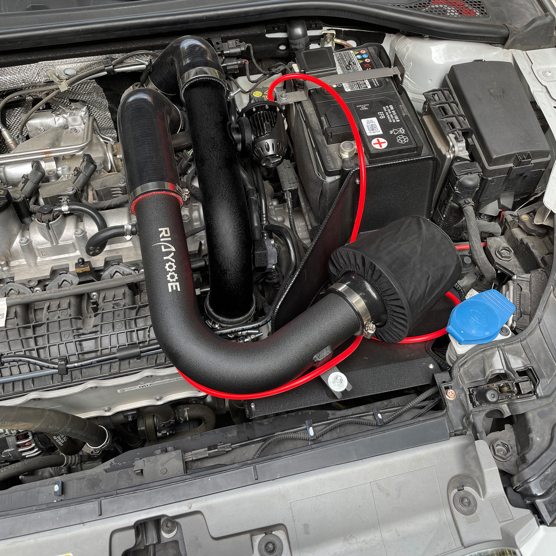 Car Volkswagen Turbocharger Pipe with Pressure Relief Valve Bov Kit Suitable for Volkswagen Golf Ea211 Engine