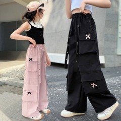 女の子の服装のズボンの夏服の2025新型の洋気の子供の薄いタイプのズボンの大きい子供の女の子の夏の運動の広い足のズボン