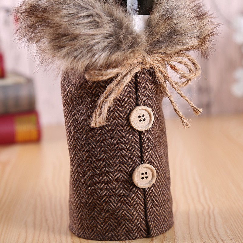 Decoraciones de Navidad europeo y americano nuevo vino conjunto de decoración de vacaciones accesorios arco de lino Cuello de piel botella de vino en stock