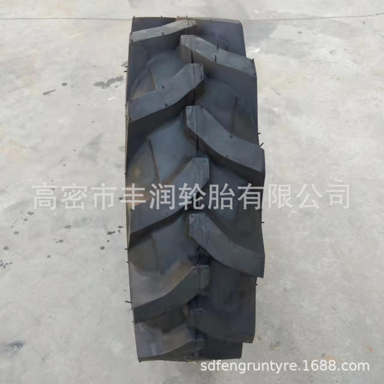 大篷车拖拉机前轮757x176-12轮胎