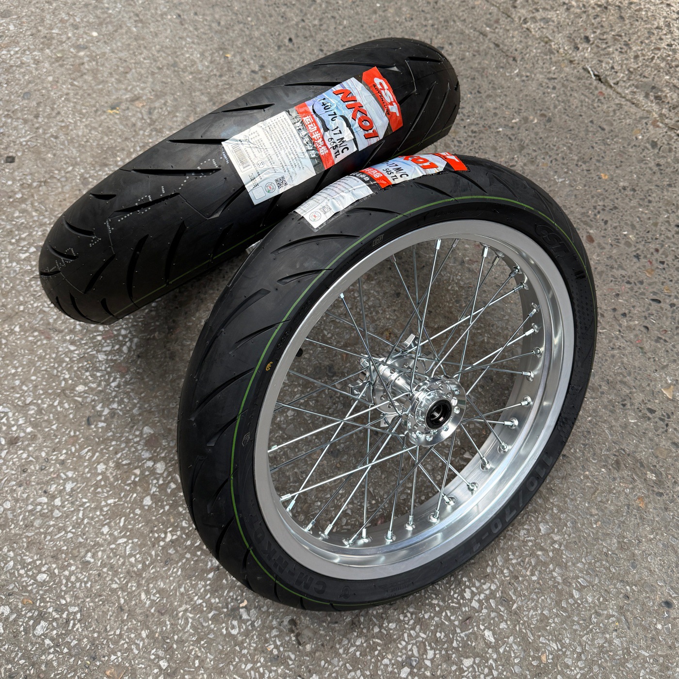Suitable for Qiu Long Ji Feng modified front 110/70-17 and rear 140/70-17 widened semi-hot-melt NK01 slick tire rims