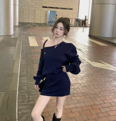 法式复古风斜肩长袖卫衣连衣裙女装春季辣妹收腰包臀裙藏蓝色短裙|undefined