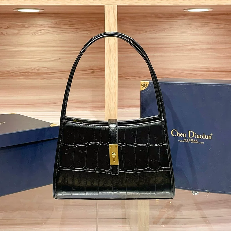 Fashionable summer bag, basket