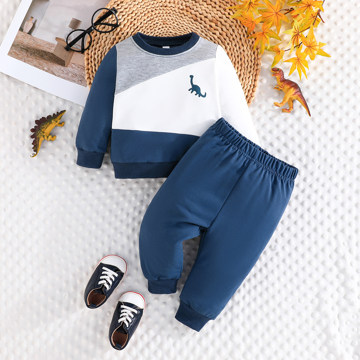 2004 Cross-Border Autumn/Winter Baby Boy Dinosaur Patchwork Sweatshirt European And American Foreign Trade Style Boys'_voghion.com