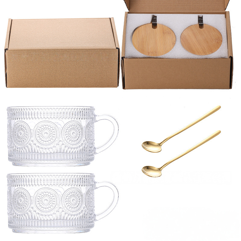Transfronterizo amazónica flor de sol relieve desayuno leche durante la noche taza de avena con tapa con cuchara taza de ensalada