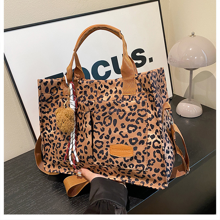 Bolsa de hombro de moda de gran capacidad de leopardo de mujer nueva bolsa de personalización simple bolsa de compras bolsa de viaje versátil