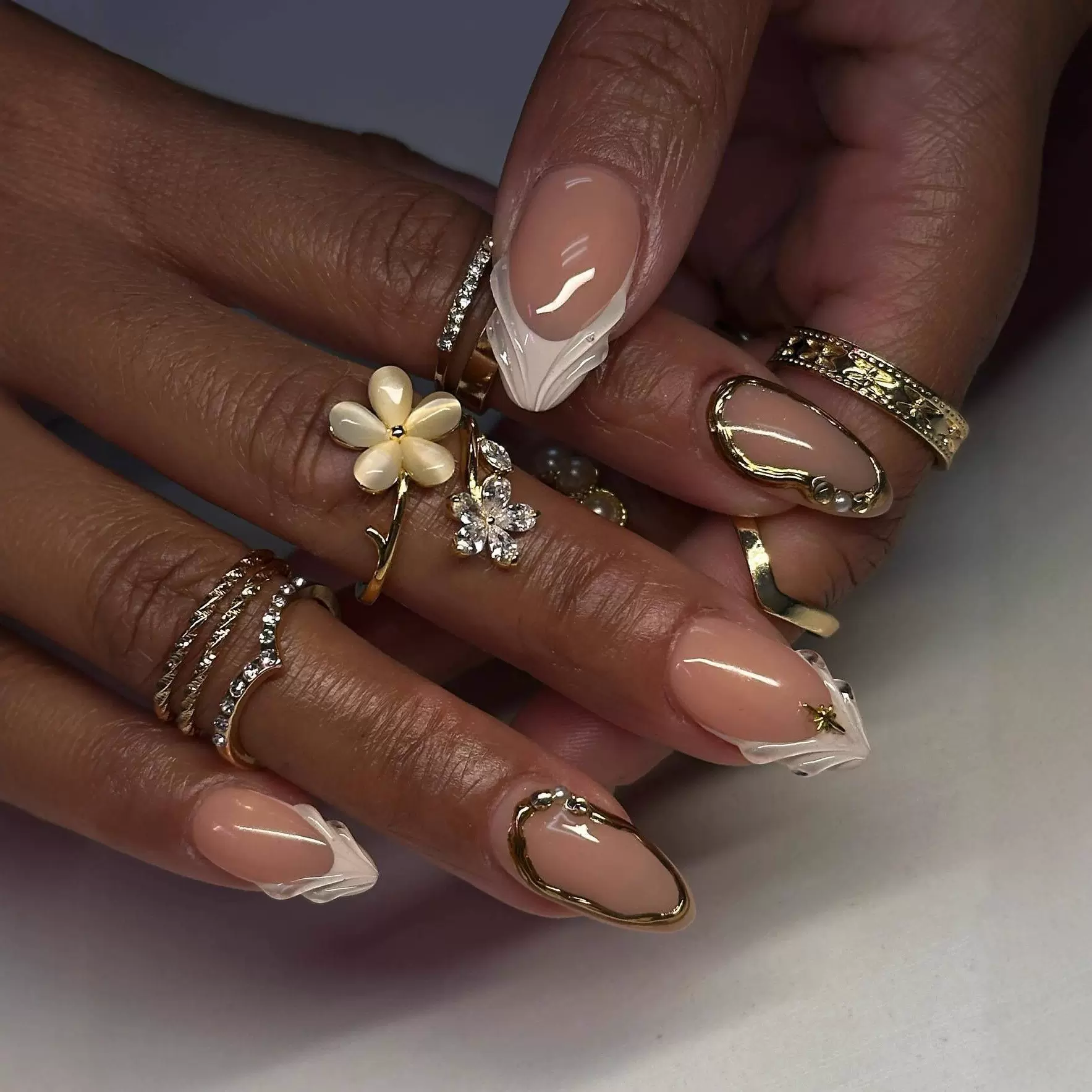 希音跨境穿戴甲爆款白色法式鎏金美甲成品24片少女心氛围感假指甲