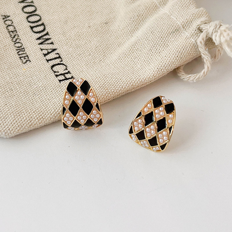 法式复古几何金属珠珠黑白棋盘格耳钉女简约个性百搭气质N1441