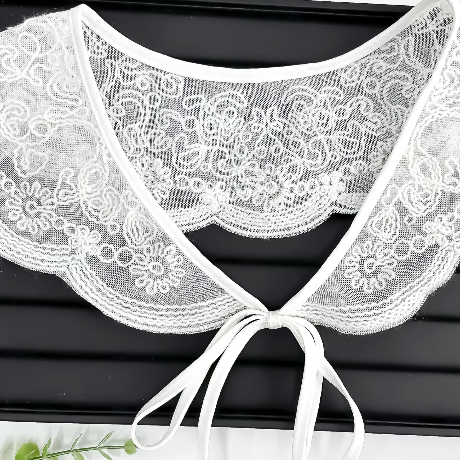 Dolce cuello de encaje blanco con grapas exquisitas con lazos, chaqueta de verano delgada, diseño de falda sin mangas image 4