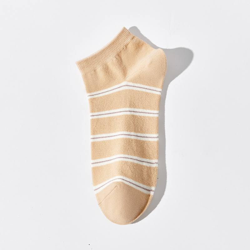 Nuevos calcetines japoneses calcetines de primavera y verano para mujeres calcetines de tobillo desodorante absorbente de sudor de alta apariencia para mujeres suministro de calcetines Zhuji lote de la industria