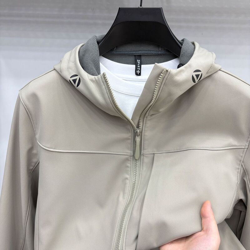 2025 Autumn Soft Shell Three-Proof Jacket High-End Hooded Windproof Jacket Warm Jacket Men's Factory Direct Supply