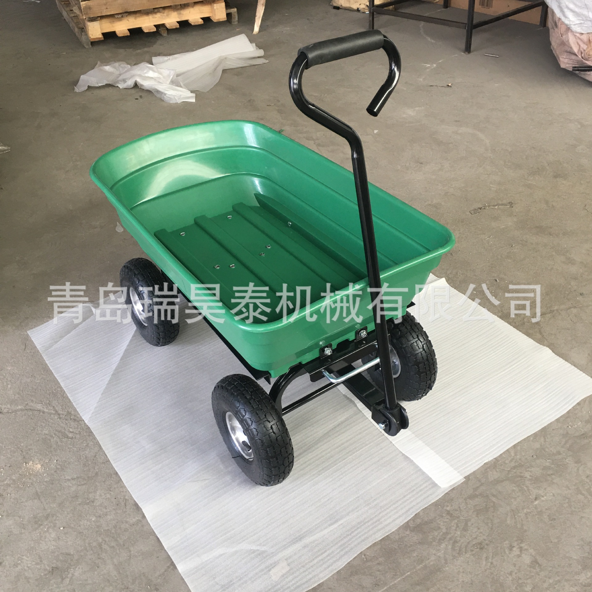 新款花园翻斗车 工具车 手推车75L塑料手推车dump cart