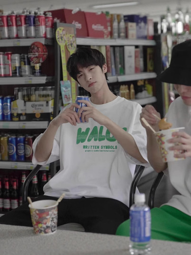 2025 Hong Kong-style trend brand men's heavy-duty short-sleeve ice-cold American street anime summer ice silk half-sleeve T-shirt