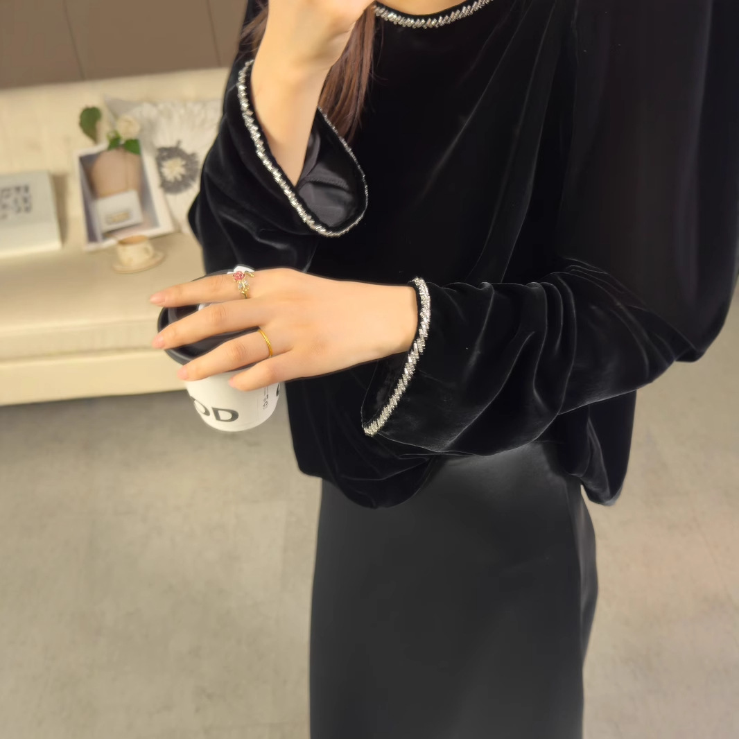 2025 Silk Velvet Pure Handmade Beading Design Round Neck Simple