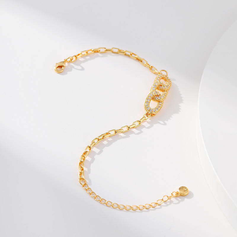 Retro Oval Copper Inlay Rhinestones Bracelets 1 Piece