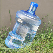 厂家批发直供全新PC料纯净饮用手提水桶7.5L家用水桶储水桶矿泉水