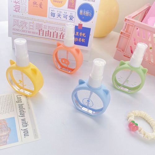 Fine-mist toner spray bottle, ultra-fine mist cosmetic water, alcohol-free fragrance, refillable bottle—perfect for face hydration, travel-friendly, and delightfully cute.