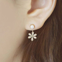 Korean new style jewelry, Shiroi-style lady pearl and diamond-studded five-petaled flower clip-on earrings for women, Taobao earrings