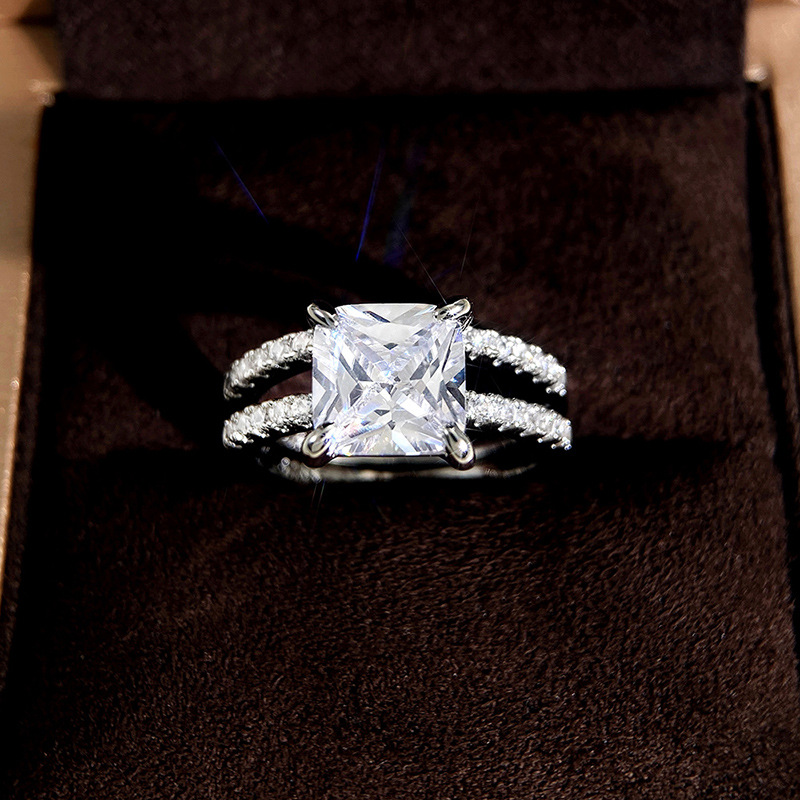 Women's Square Diamond Ring Set Princess Cut Four Claw Ring_voghion.com