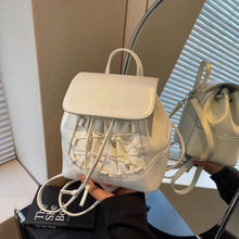 �¿�С���OӋ�����p��С����Ů�r�аٴ����Ů�߼����p��ˮͰ��