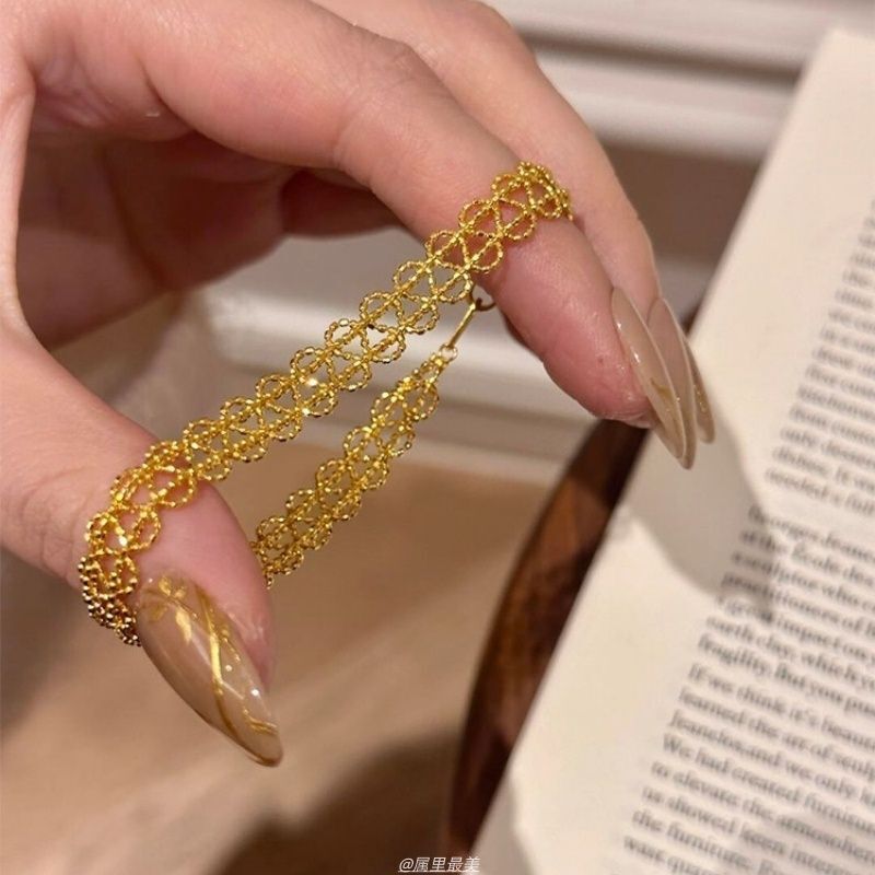 「Biu Boom」Gold Super Shiny Retro Lace Bracelet for Women French Accessible Luxury Exquisite High-End Stacked Bracelets