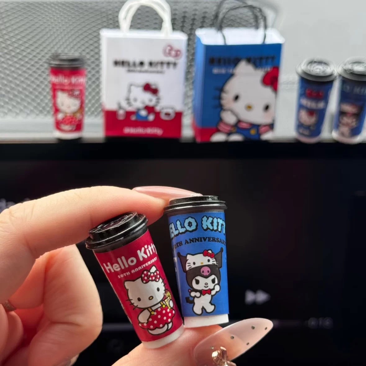 Popular cute mini KT milk tea car decoration, desktop miniature mini milk tea car ornament, new car gift
