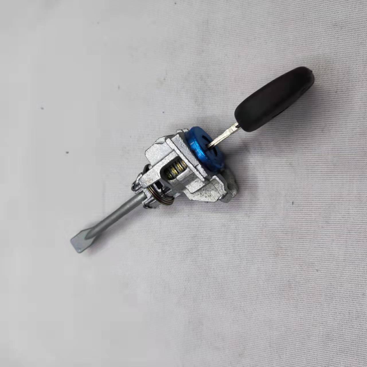 Adecuado para Toyota Corolla cilindro de la cerradura de la puerta cilindro de la cerradura del coche cilindro gran cantidad Congyo