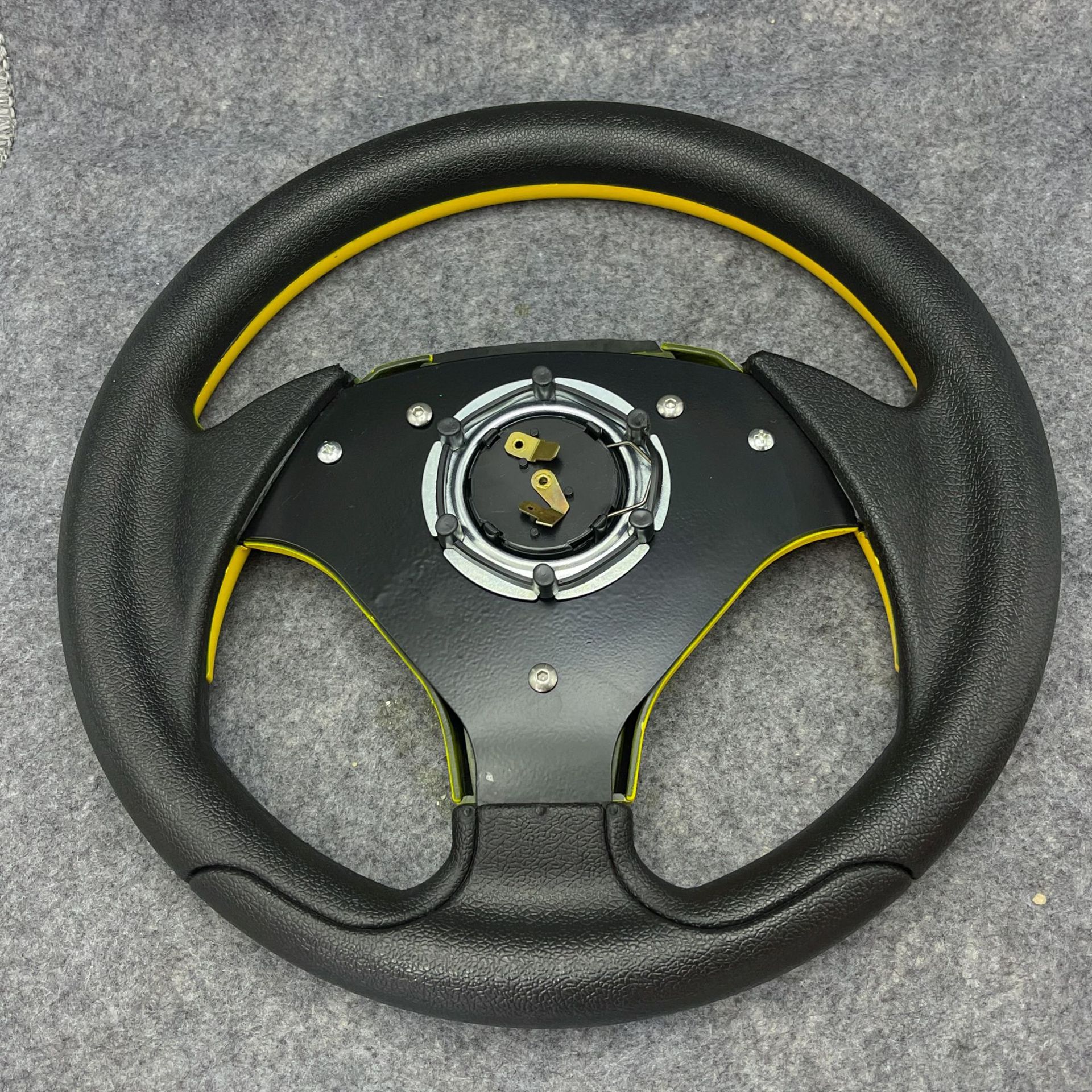 Customized Car Steering Wheel PU Imitation Racing Steering Wheel for Kart Racing Games 13inch Universal Steering Wheel