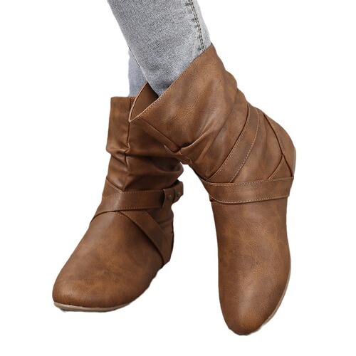 Cross-border wholesale large-size women's short boots for fall/winter 2025—new pleated chunky boots, flat-bottomed ankle boots in Korean style.