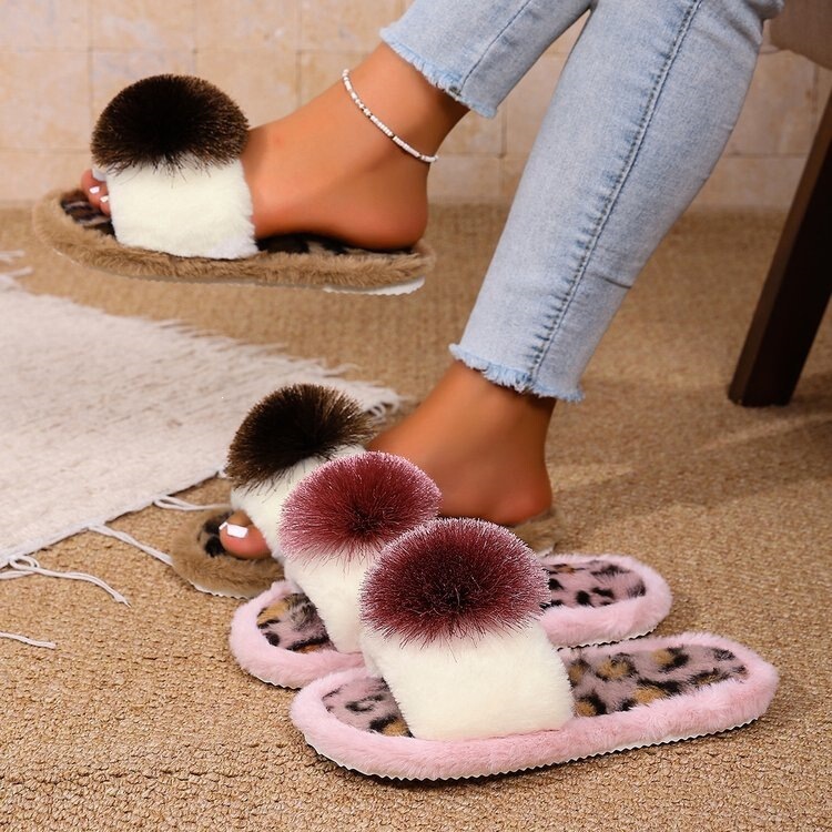 Autumn and winter large-size cotton slippers with fur ball, indoor non-slip plush maternity shoes for women