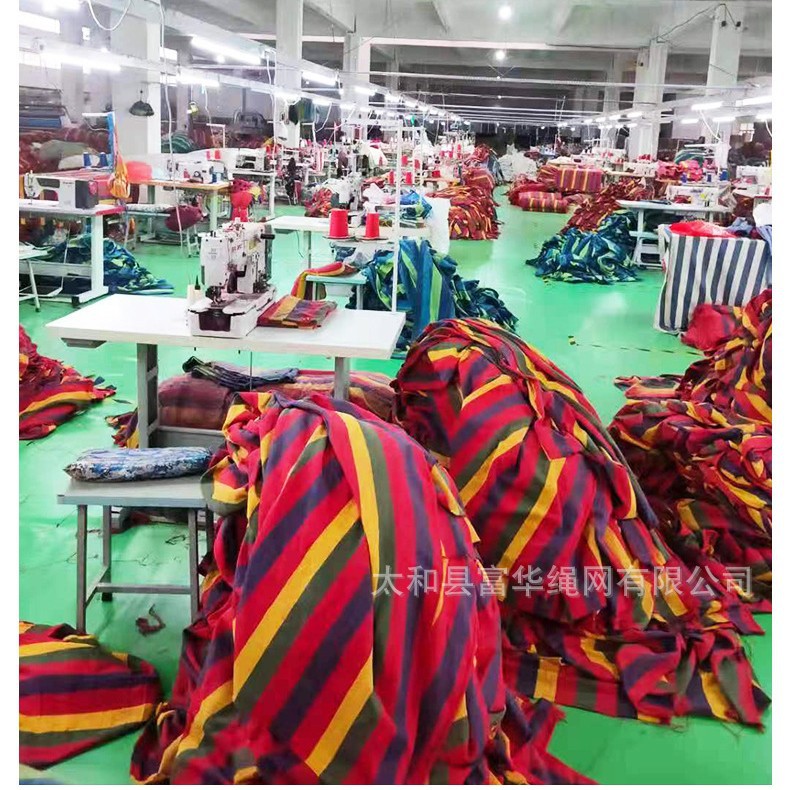 Hamaca de lona con hebilla de pico de pato de metal curvada palo de madera hamaca de ocio al por mayor acampar al aire libre columpio