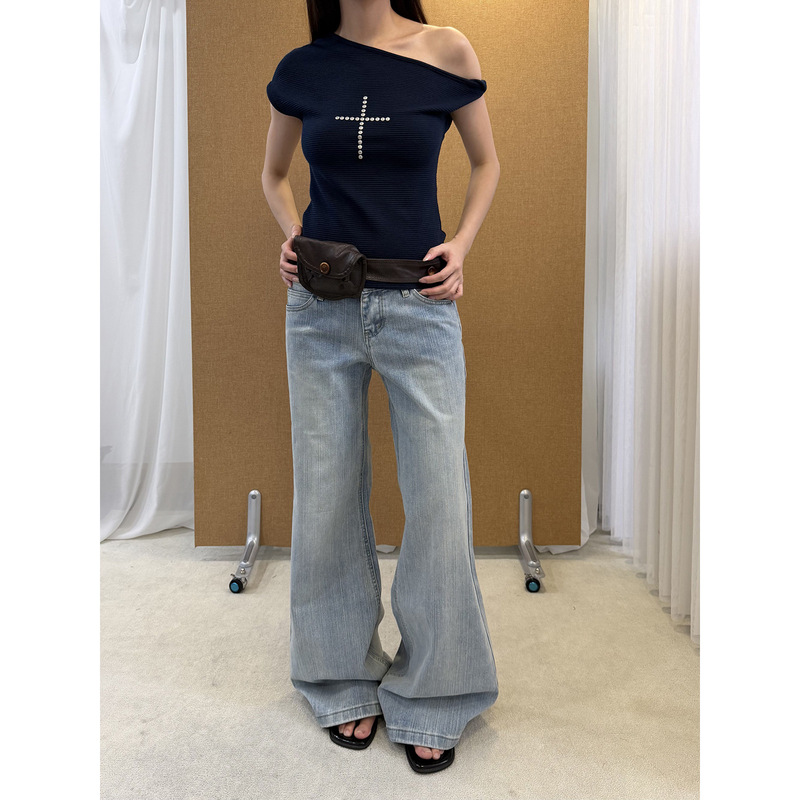 See 3L American Retro Style Bamboo Pattern Micro-Flared Light Blue Jeans for Women, Low-Waisted, Loose Fit, Leg-Lengthening Effect 0338