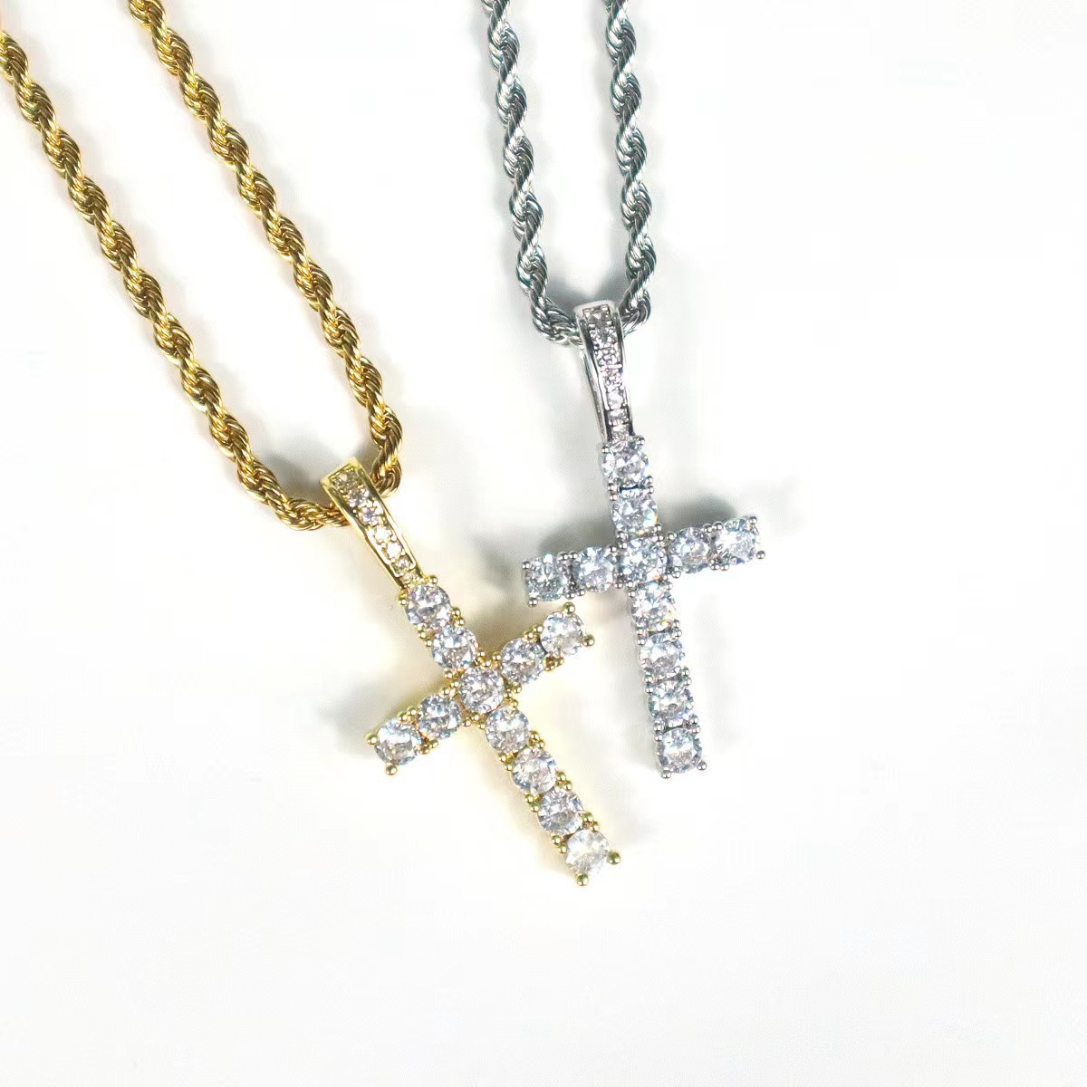 Heren cubaanse schakelketting met grote kruishanger zirkonia_voghion.com
