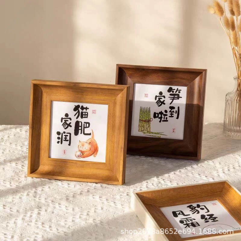 Modern and minimalistic table photo frame, American style