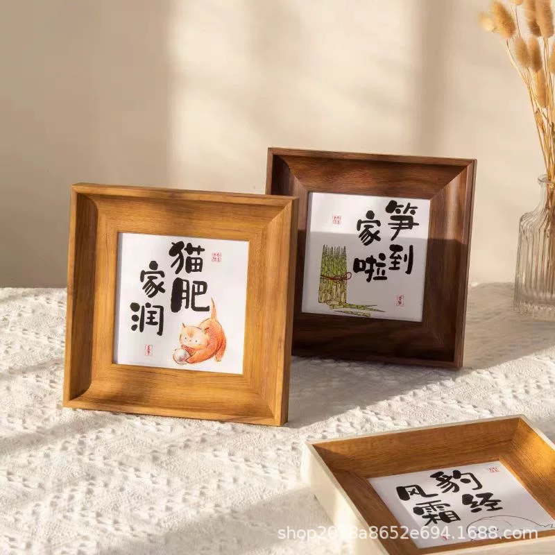 Modern and minimalistic table photo frame, American style
