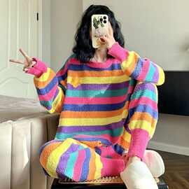 彩虹条纹软绵绵睡衣女款秋冬季休闲圆领加厚珊瑚绒新款家居服套装