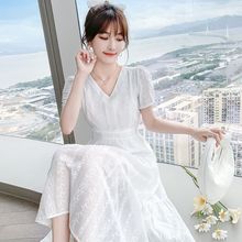 法式白色蕾丝连衣裙女夏季2022新款高级气质长裙显瘦纯棉仙女裙子