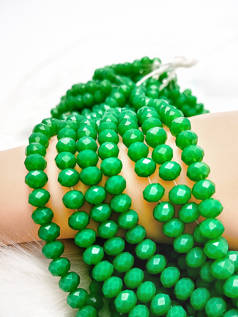 Green porcelain