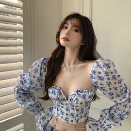 碎花雪纺衫女春夏新款法式V领泡泡袖设计感小众短款露脐长袖上衣