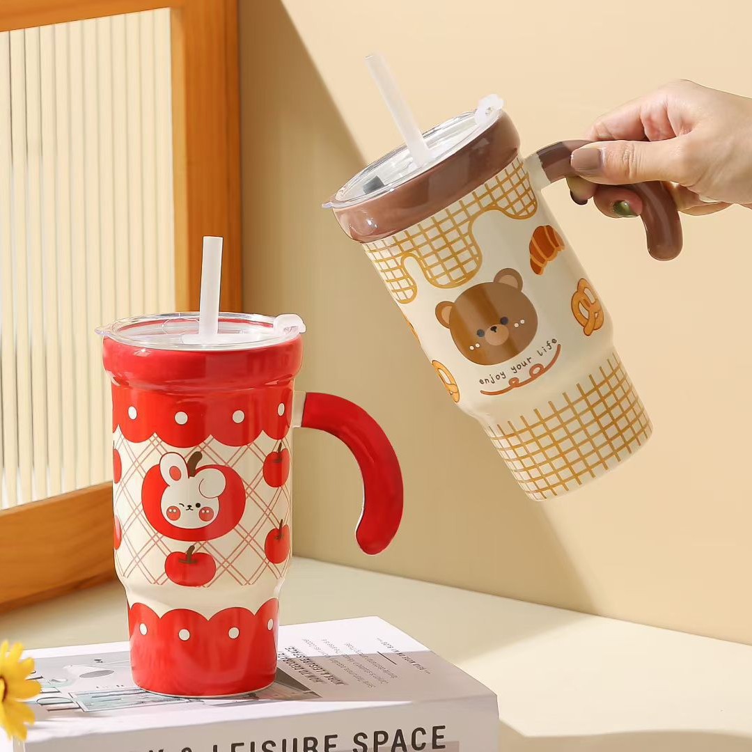 Personalidad creativa de dibujos animados de gran capacidad de taza de cerámica con cubierta taza de agua de paja de alto valor animal taza de hielo transfronteriza