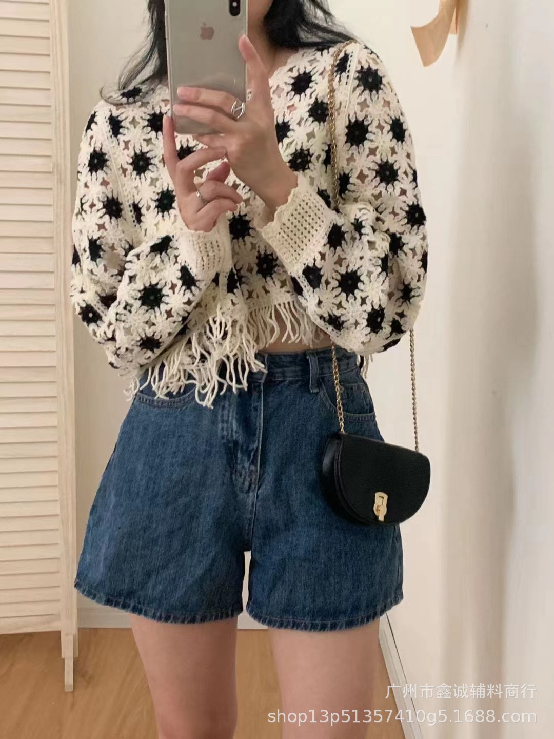 3 # 검은색