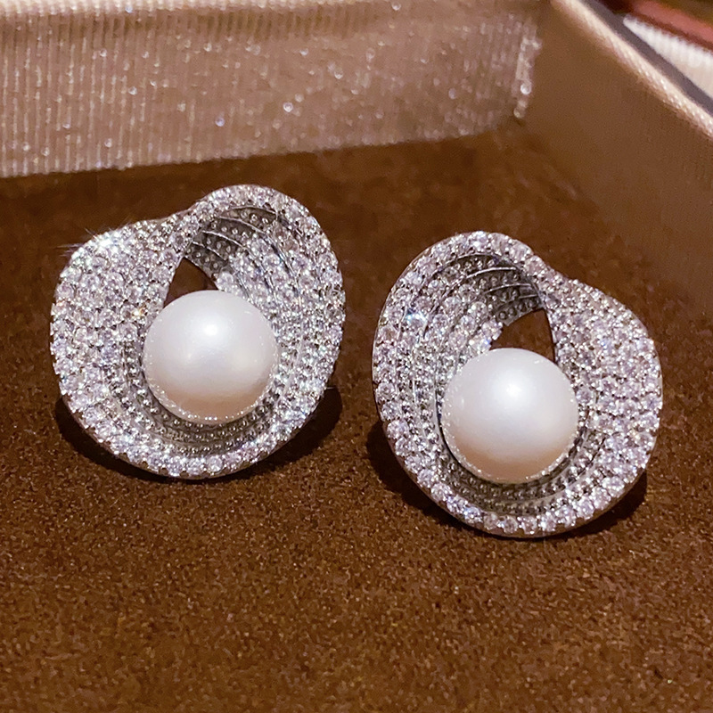 Oro real arco de perlas de aretes