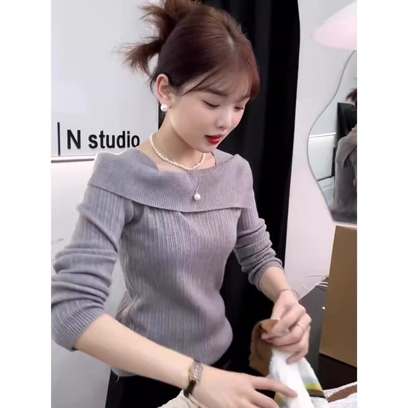Spring and Autumn Stylish and Chic Off-Shoulder Design Niche Pullover Knit Sweater for Women Spring and Autumn Stylish and Chic Off-Shoulder Design Niche Pullover Knit Sweater for Women