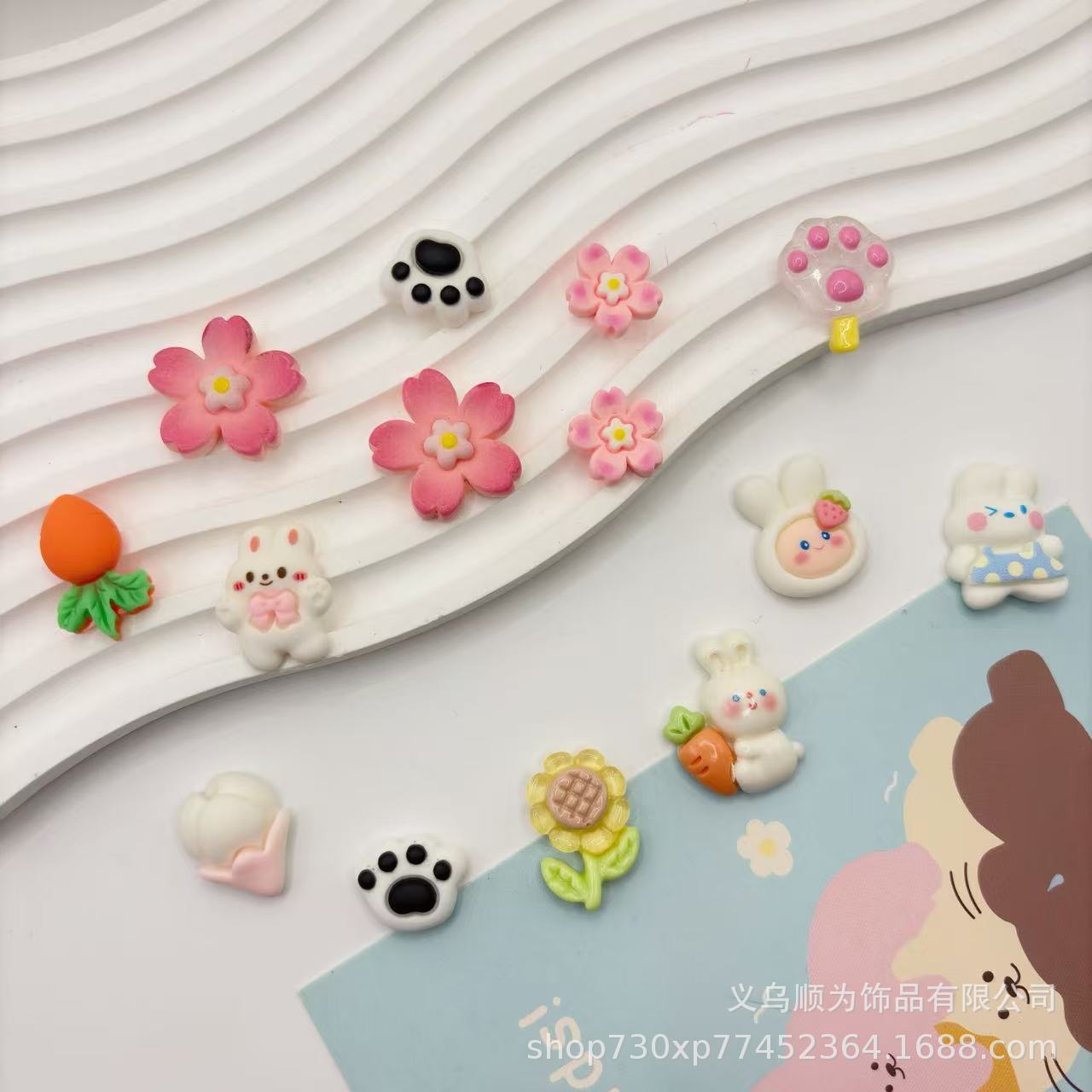 Cartoon Bunny Flower Resin Accessories DIY Cream Glue Mobile Phone Case Hairpin Head Rope Hole Shoe Flower Refrigerator Patch
