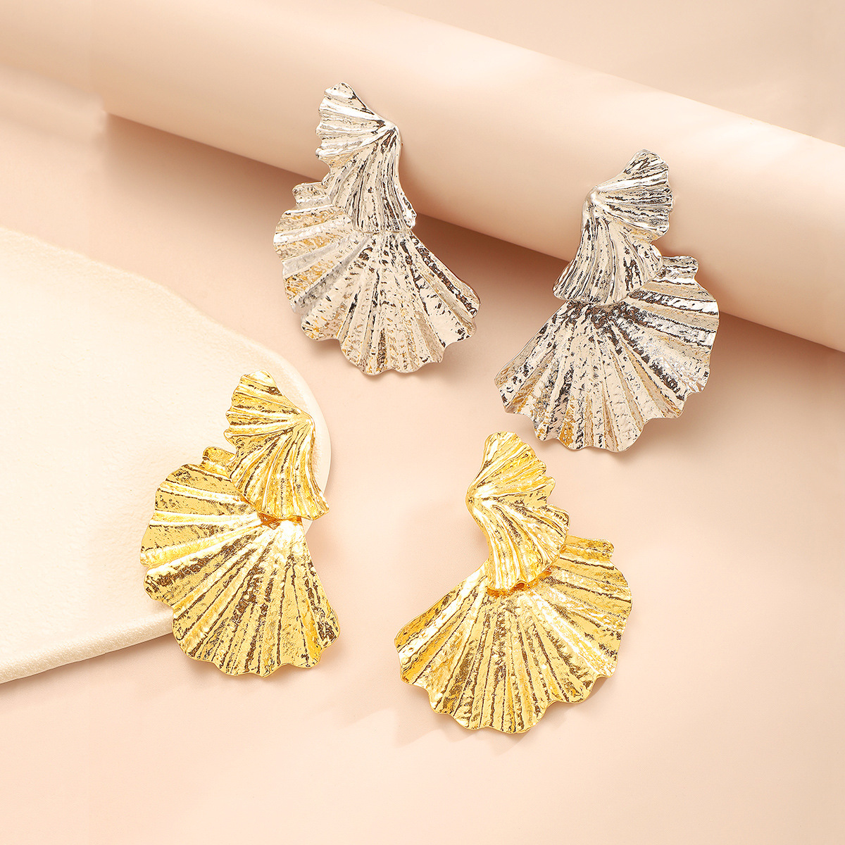42g Weight 0.03µm Gold Plating Thickness Electroplated Gold Plating Process 201 Stainless Steel Ear Needle Material Golden Plated Plating Material Ear Studs Classification 1 Pair Quantity Holiday, Daily Occasion Alloy Material Geometric Pattern Women's Gender IG Style, Casual, Exaggerated Style Plating Craft 1 Pair IG Style Casual Exaggerated Geometric Alloy Ear Studs 26