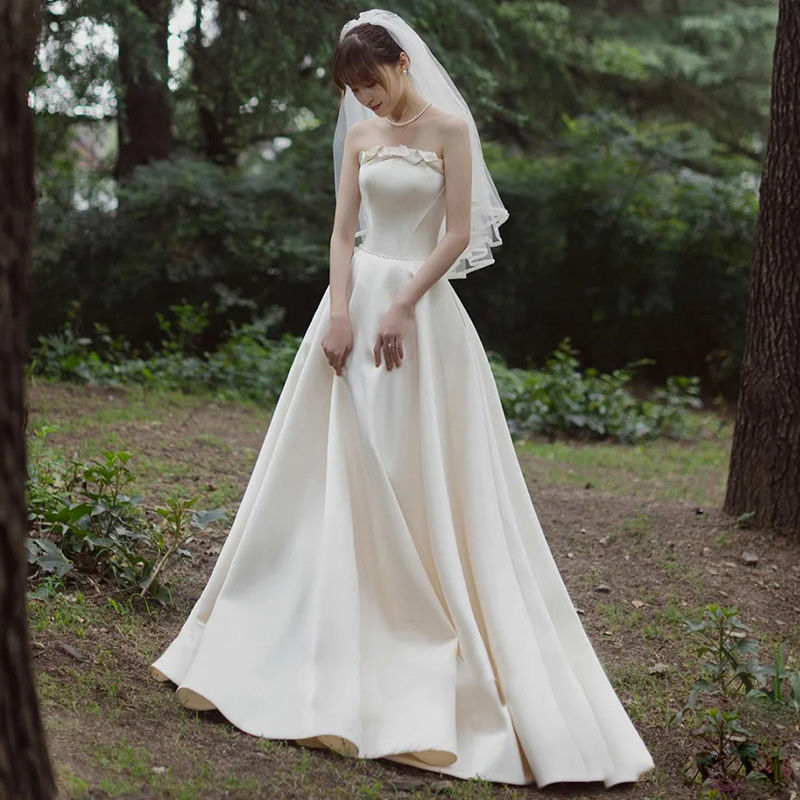 2026 Summer New French-Style Light Wedding Dress, High-End Evening Gown, Simple and Elegant, High-End Runaway Princess Dress, Long Style