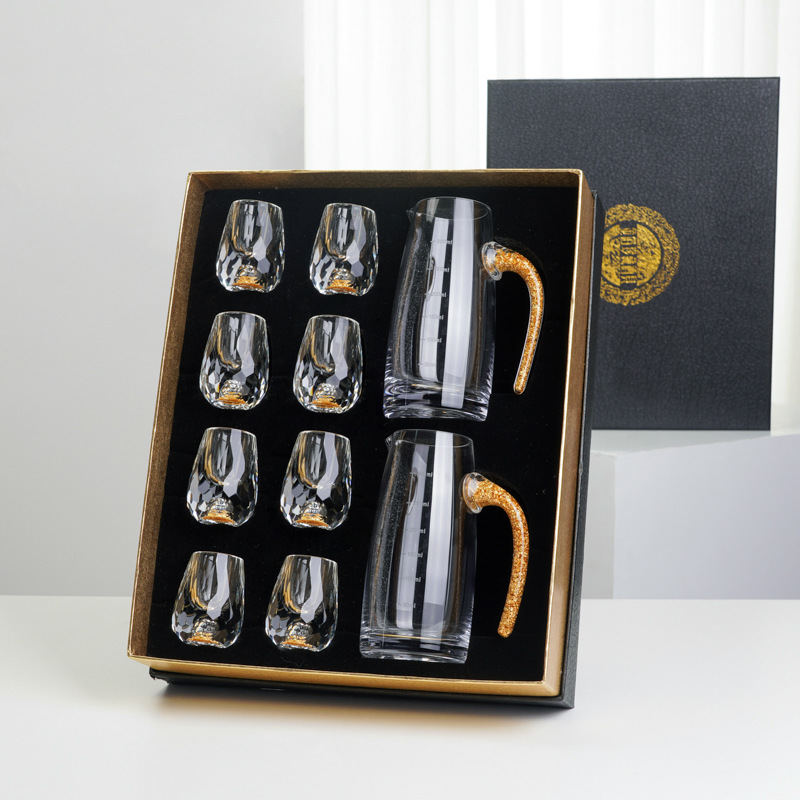 Fábrica diamante hoja de oro vino blanco vidrio hogar traje cristal separador de vino una taza de espíritus de vidrio de gama alta caja de regalo