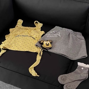 Ůͯ�ļ����b�n����Ⲩ�c��߅�����r��СŮ���ٴ����ȹ��������
