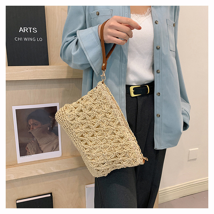 Women's Spring&Summer Straw Solid Color Vacation Zipper Shoulder Bag Straw Bag display picture 11